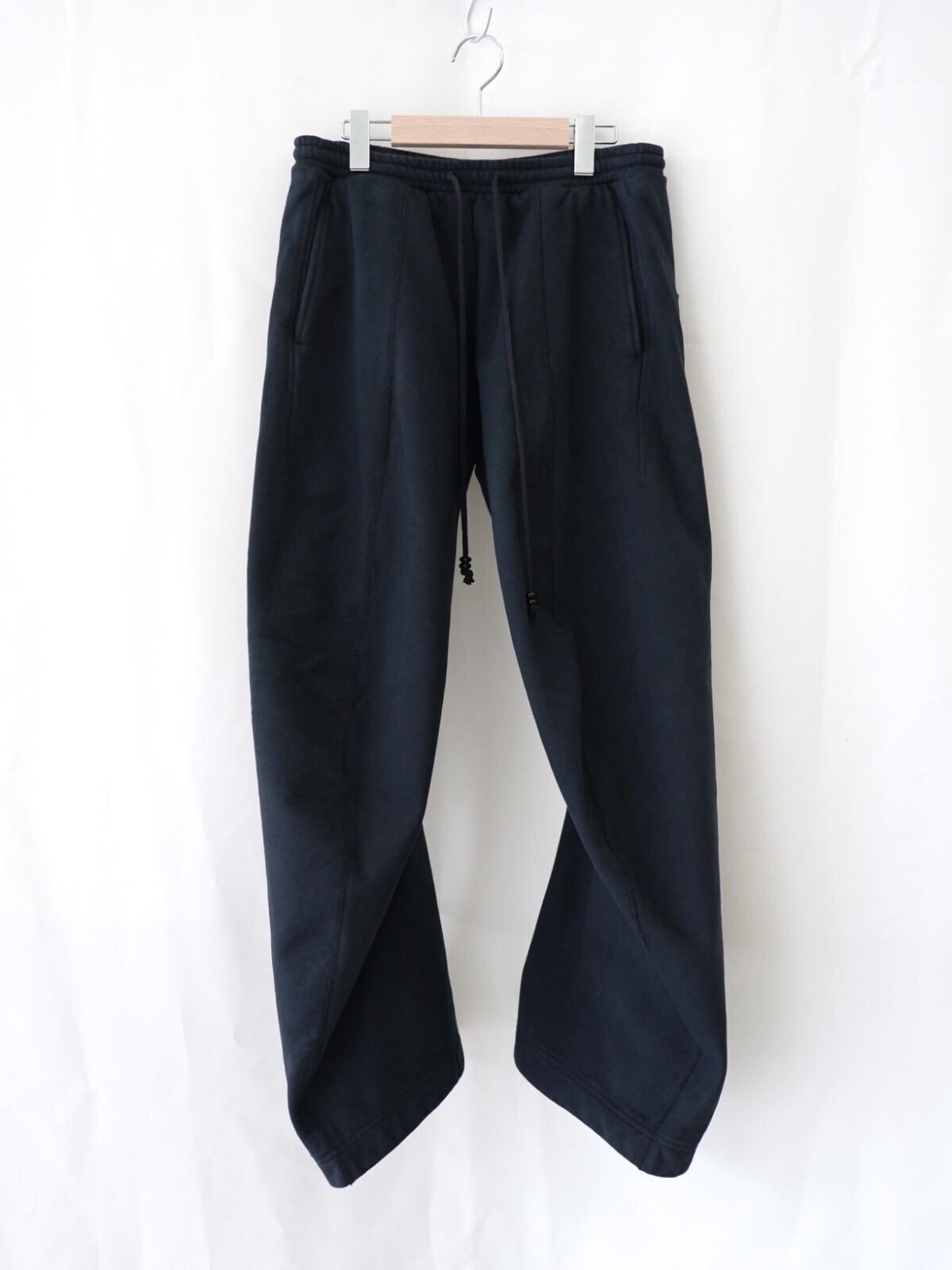 NVRFRGT MENS CURVED LEG LOUNGE PANTS IMAGE8