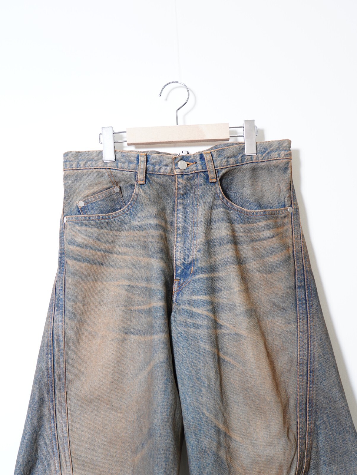 NVRFRGT 남성 3D TWISTED WIDE LEG JEANS 이미지4