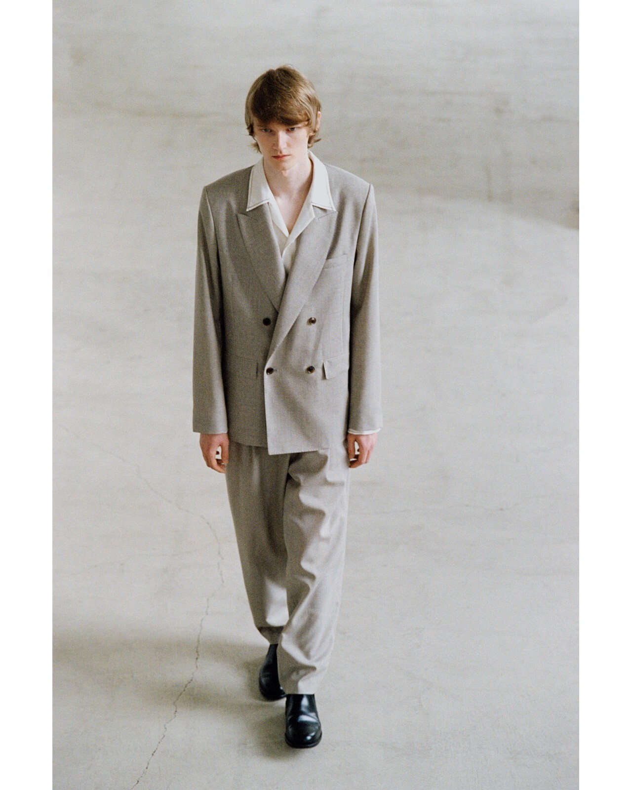 イレニサ メンズ 3タックテーパードパンツ 画像11