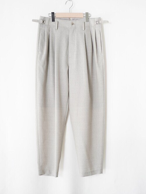 THREE TUCKS TAPERED PANTS｜IRENISA 男士