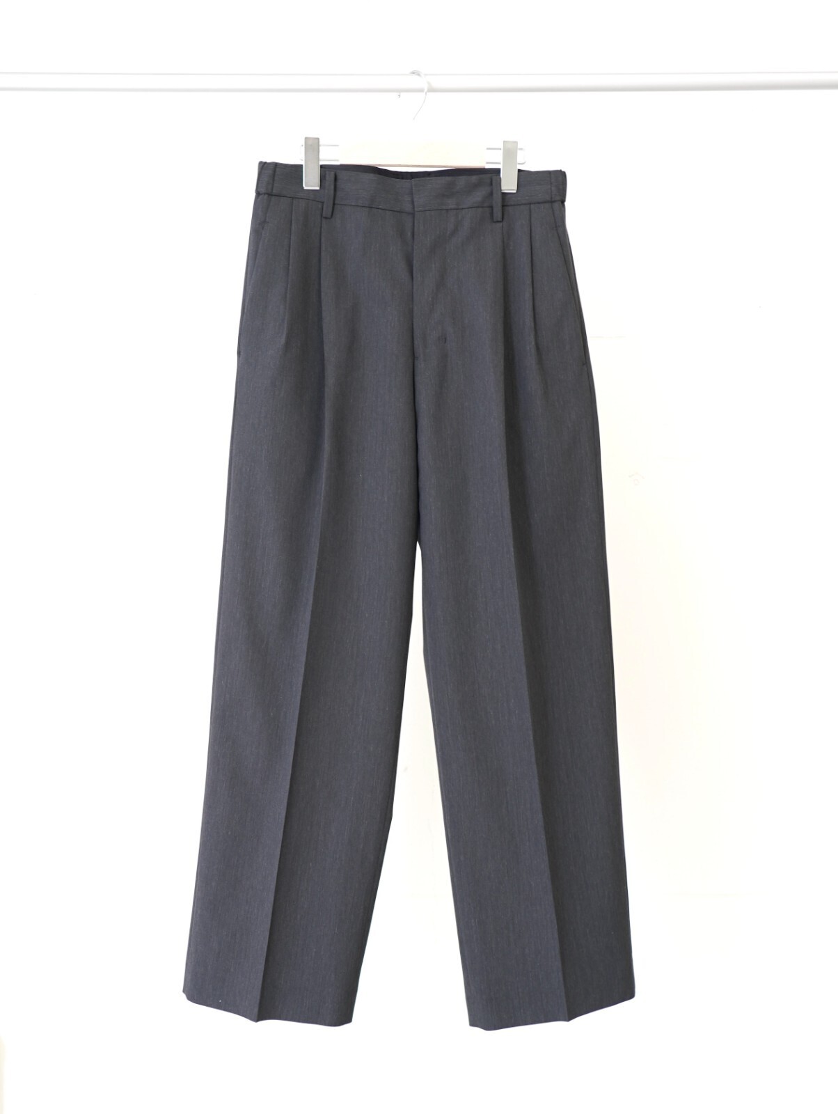 IRENISA 남성 TWO TUCKS WIDE TROUSERS (26SS) 이미지4