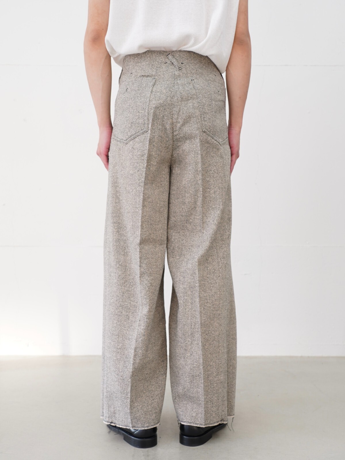 saby 남성 TUCK-BAGGY TYPE 3 - Bishu Japan Silk Linen FAB - 이미지8