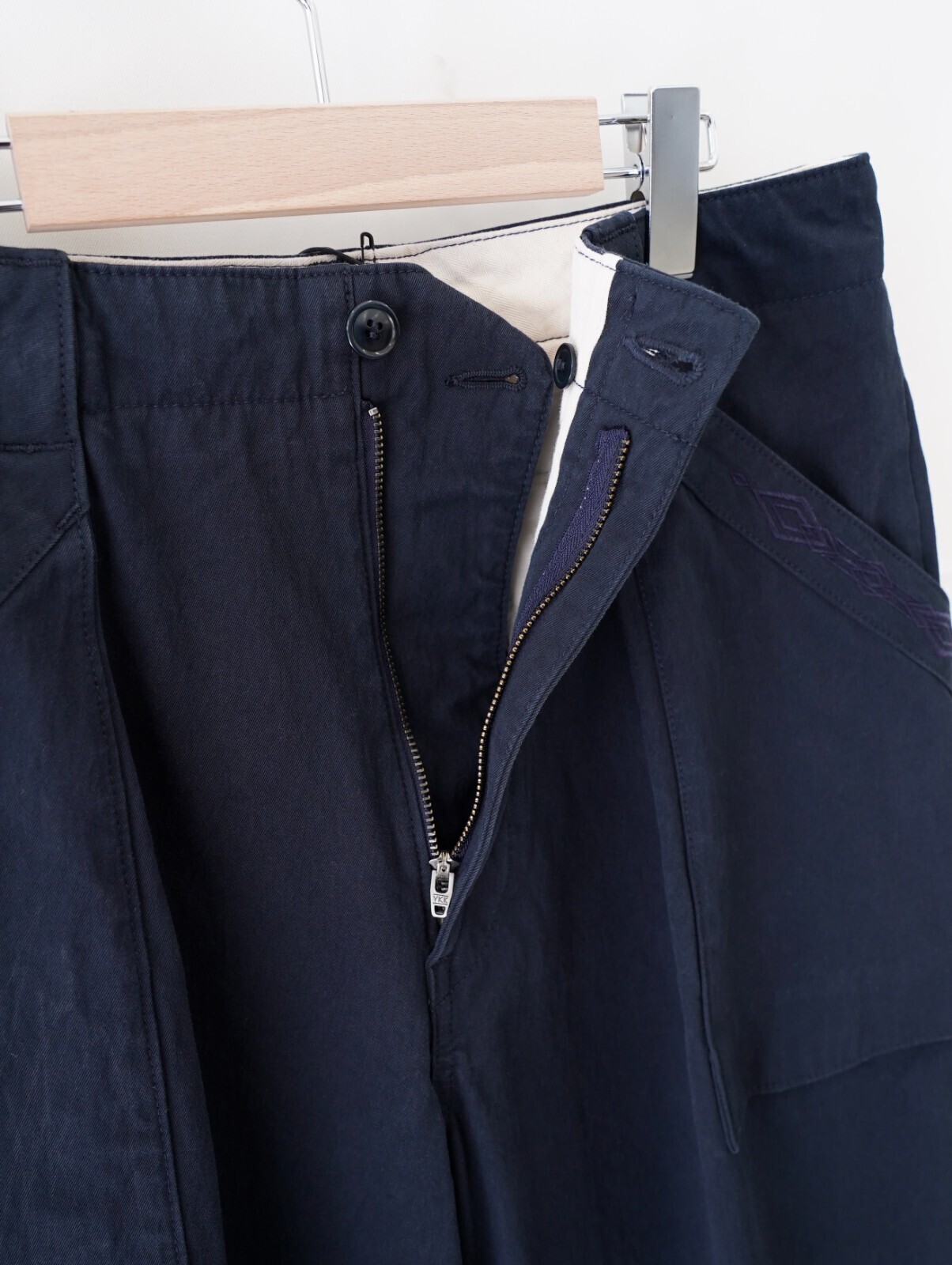 SARTO MENS 1 TUCK EMB PANTS IMAGE5