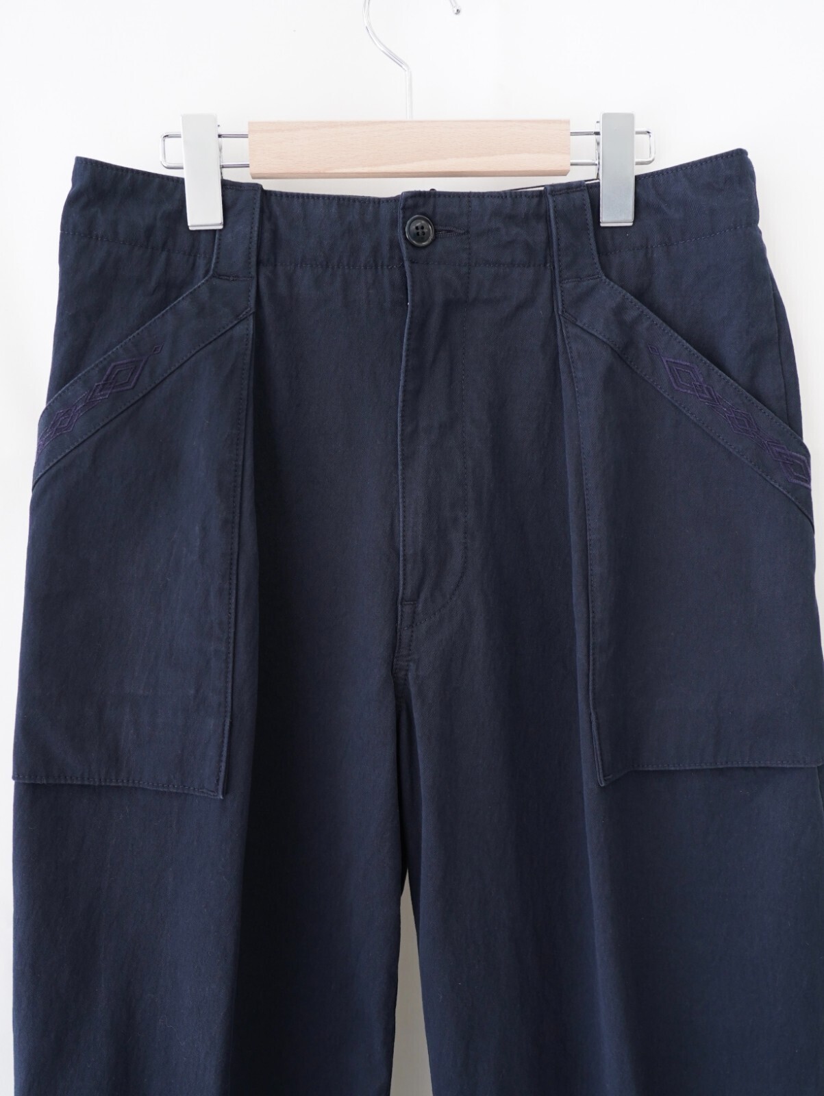 SARTO MENS 1 TUCK EMB PANTS IMAGE3