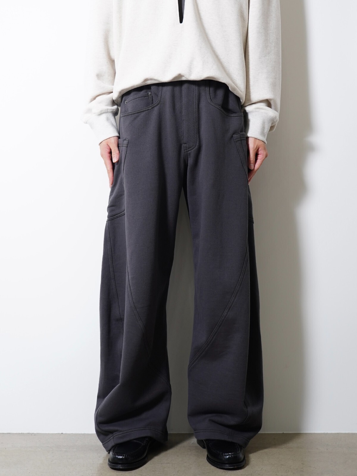 KHOKI WOMENS & MENS 3D Cutting Sweat Pants IMAGE15