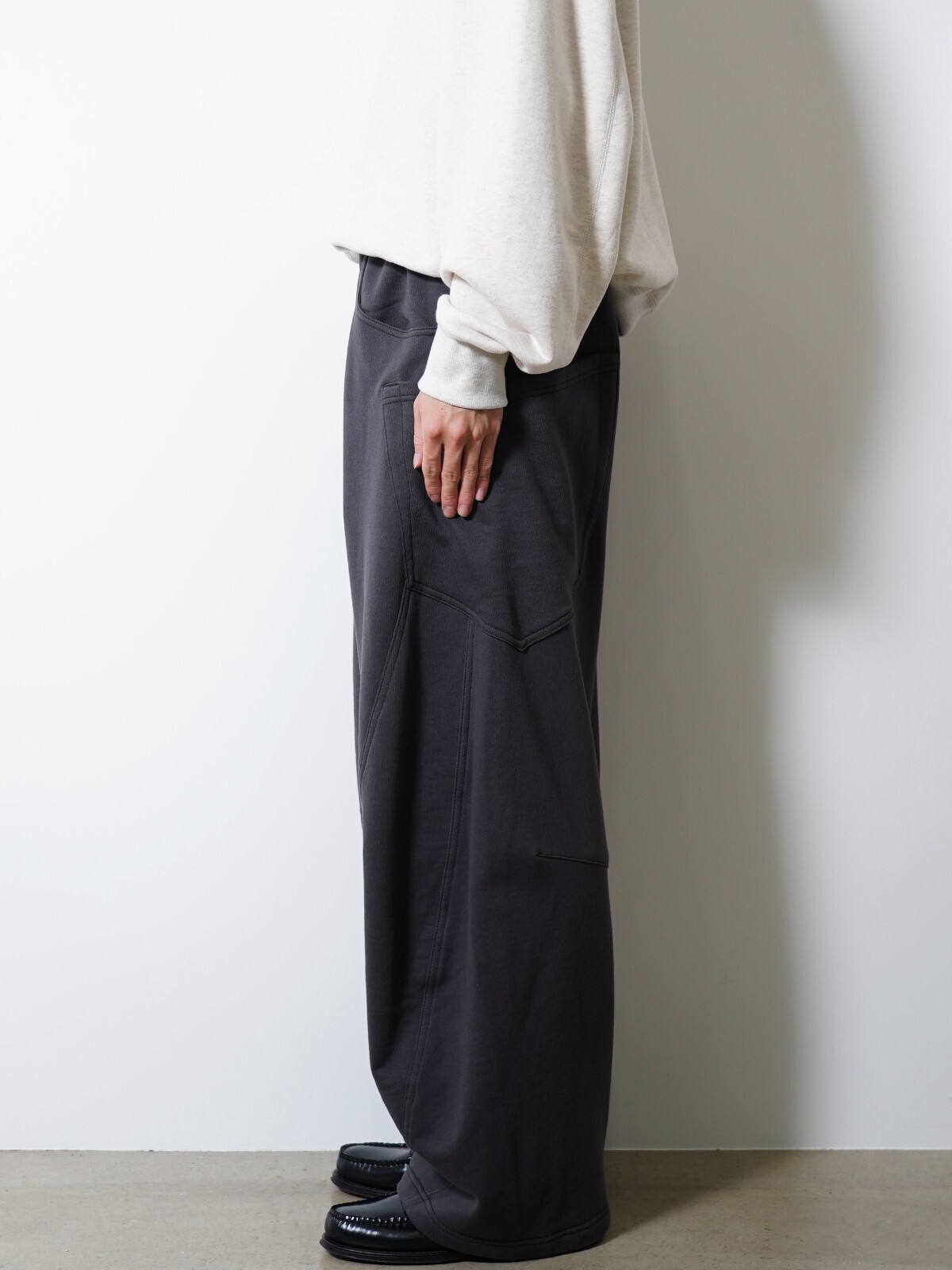 KHOKI WOMENS & MENS 3D Cutting Sweat Pants IMAGE16