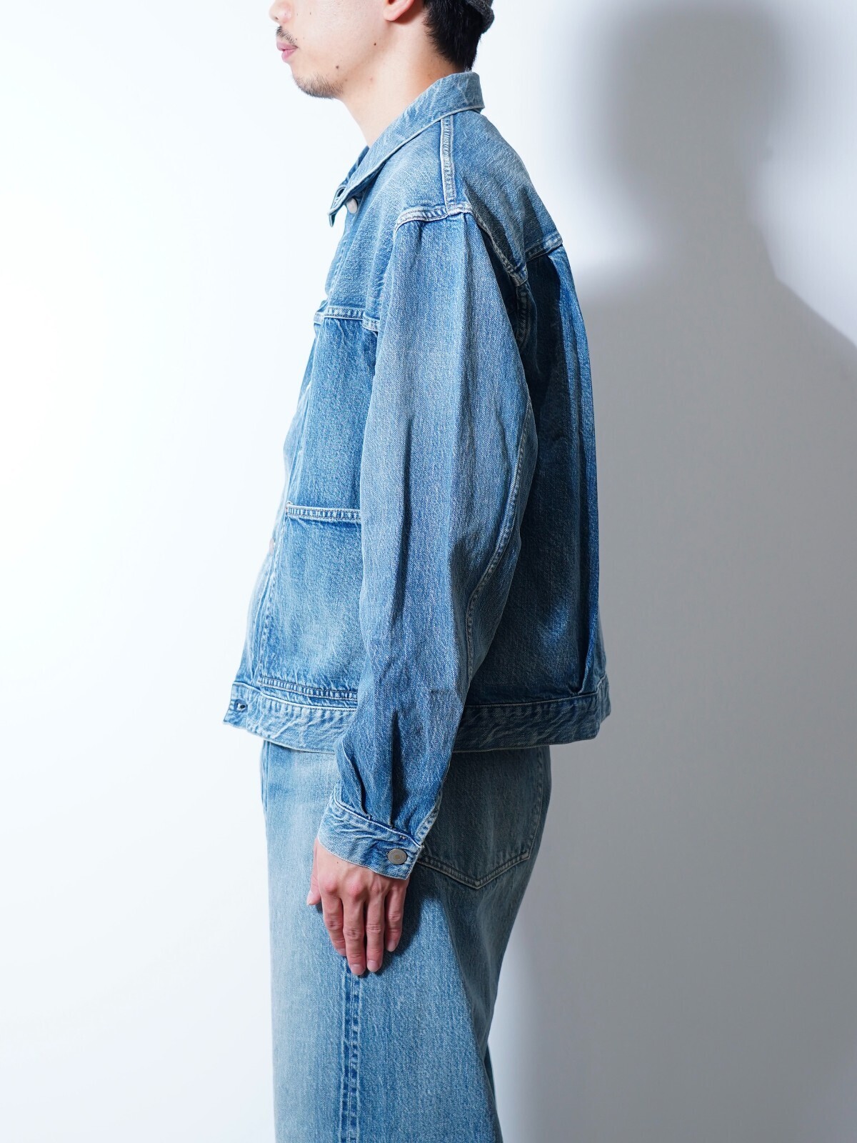 ULTERIOR 여성 & 남성 VINTAGE WASHED SELVEDGE DENIM PLEATED JKT 이미지7