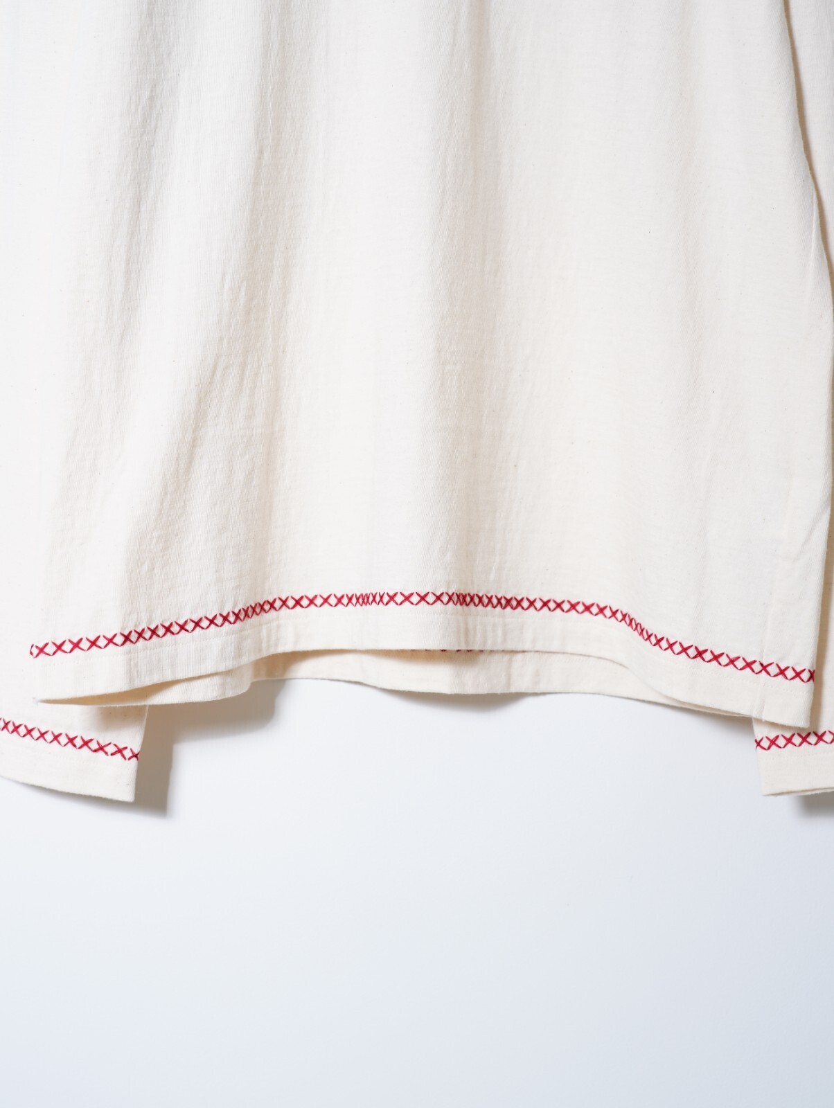 KHOKI 여성 & 남성 Hand-embroidered long sleeve T-shirt 이미지5
