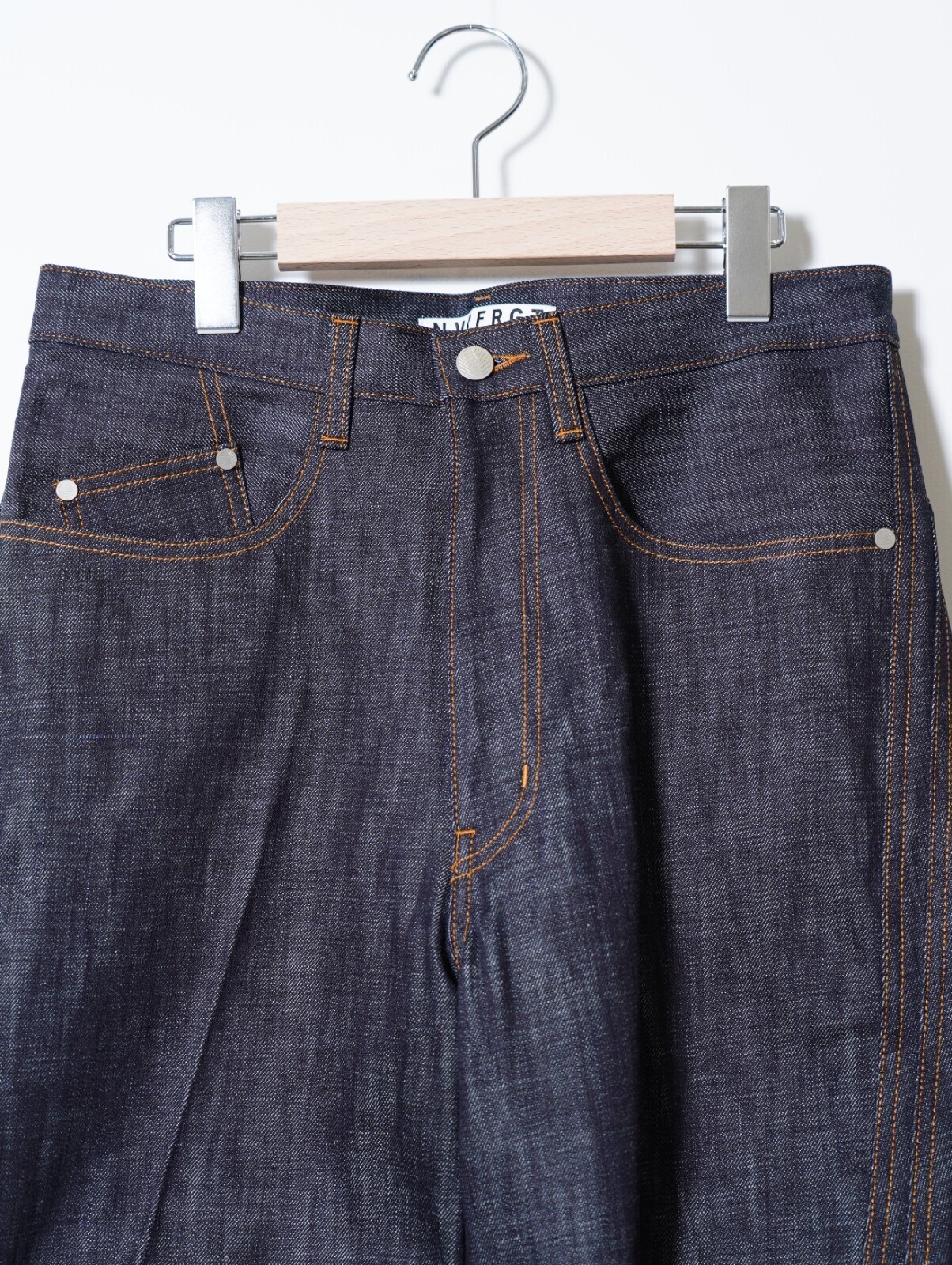 ネヴァーフォーゲット メンズ 3D TWISTED WIDE LEG JEANS 画像3