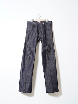 ネヴァーフォーゲット メンズ 3D TWISTED JEANS  画像1