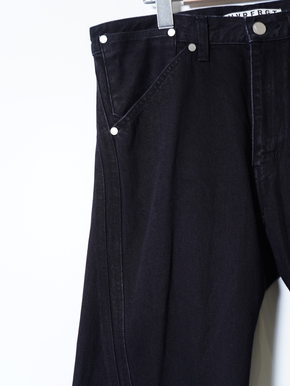 ネヴァーフォーゲット メンズ 3D TWISTED JEANS  画像4