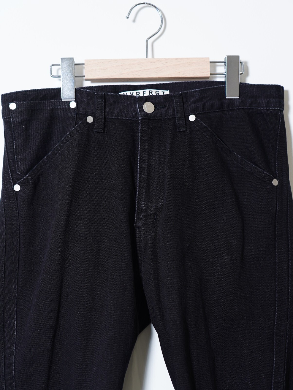 ネヴァーフォーゲット メンズ 3D TWISTED JEANS  画像3