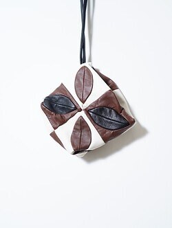KHOKI WOMENS & MENS Hand-patch work leather bag IMAGE5