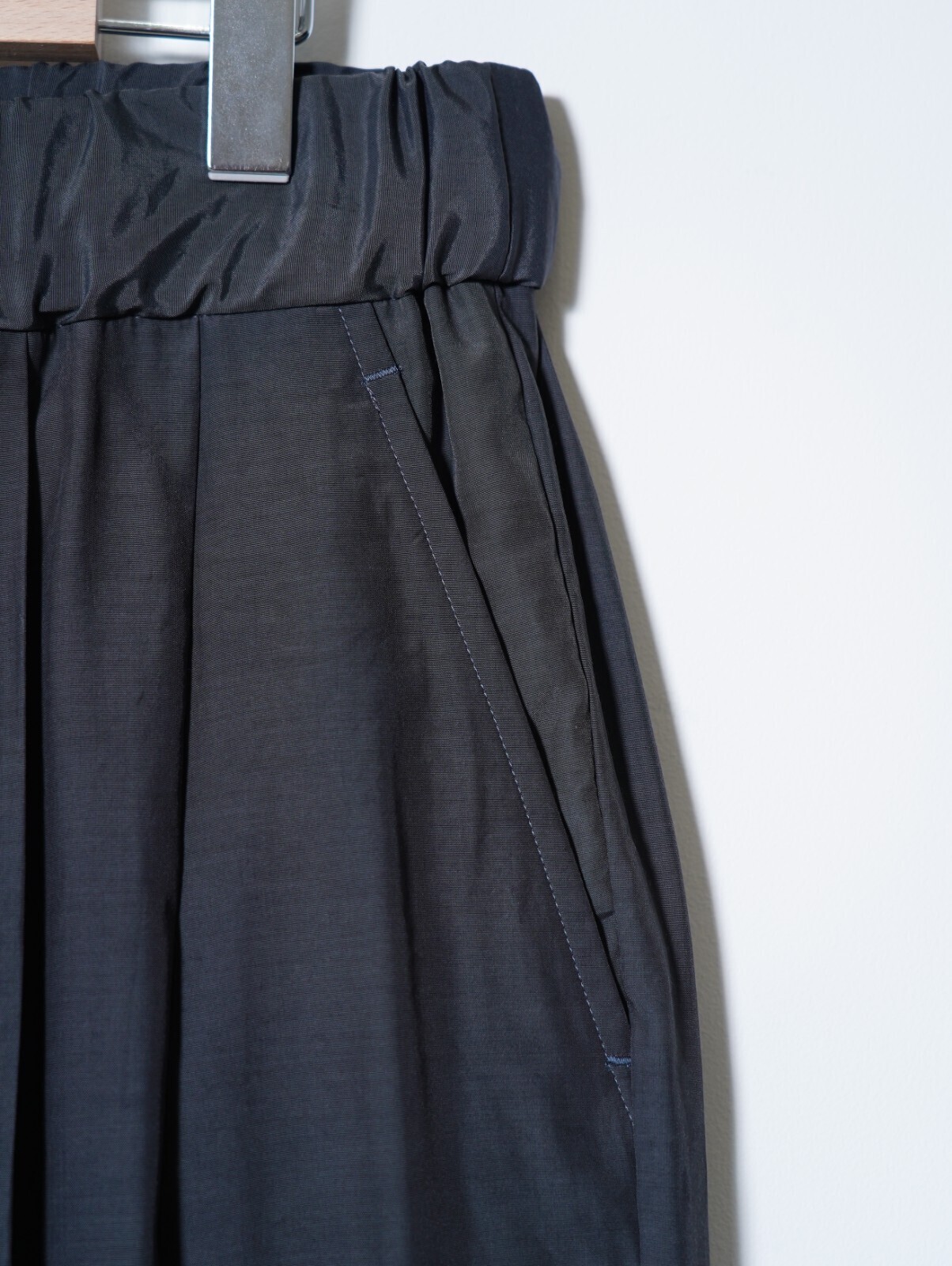 Blanc YM 女裝 & 男裝 Cupro Nylon Browsing Pants 写真4