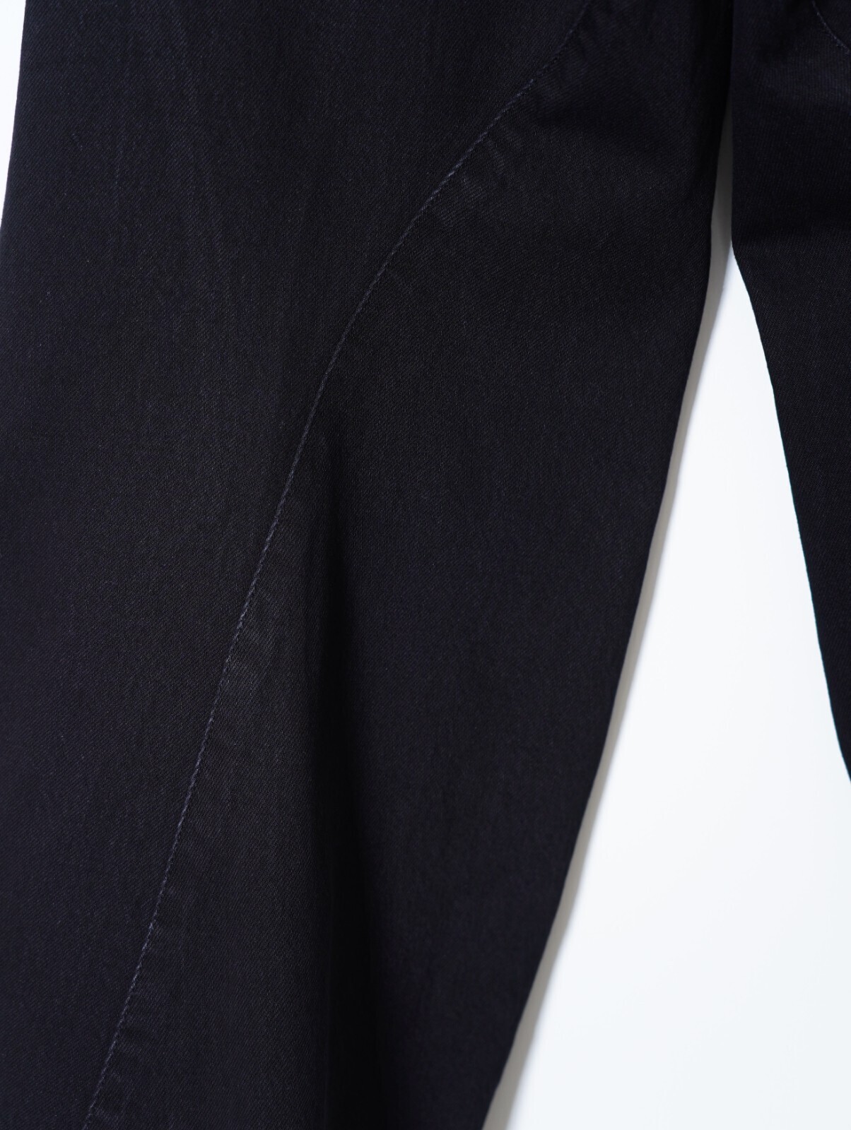 NVRFRGT 남성 3D TWISTED WIDE LEG JEANS 이미지9