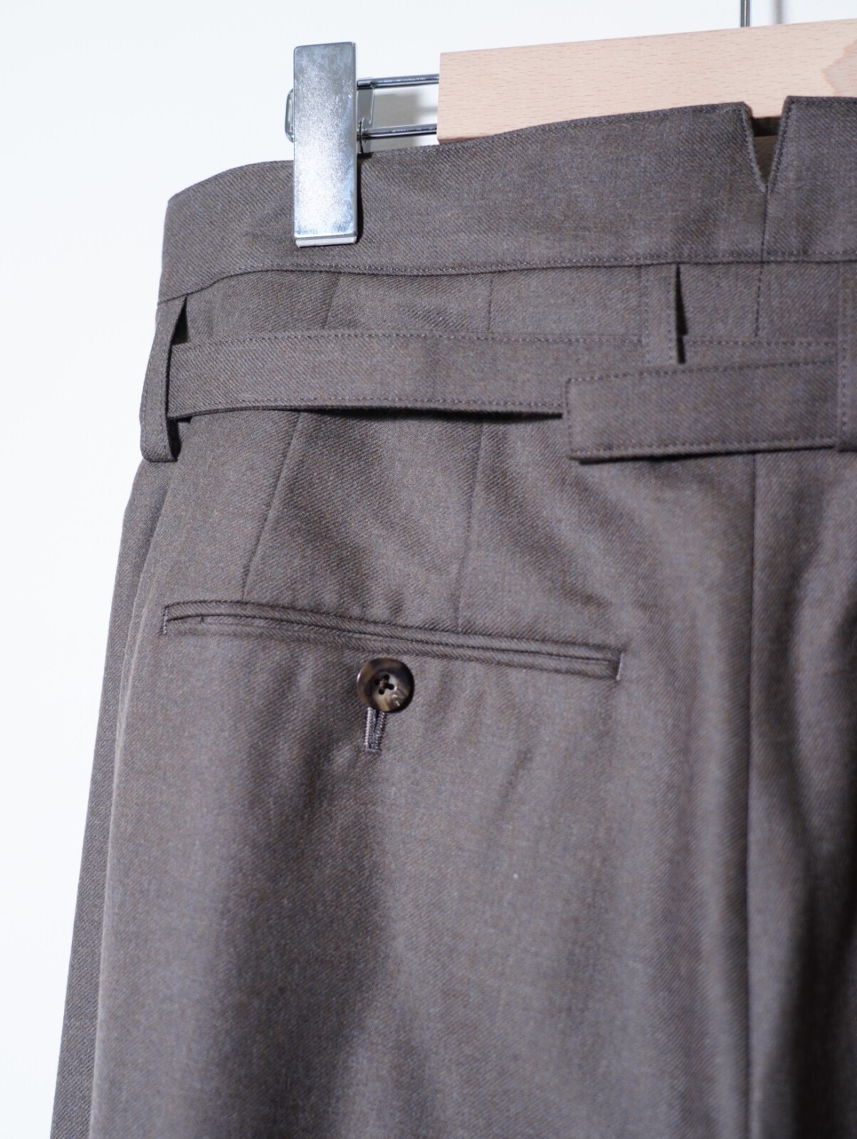 IRENISA MENS BELTED HIGH-WAIST BAGGY PANTS IMAGE6