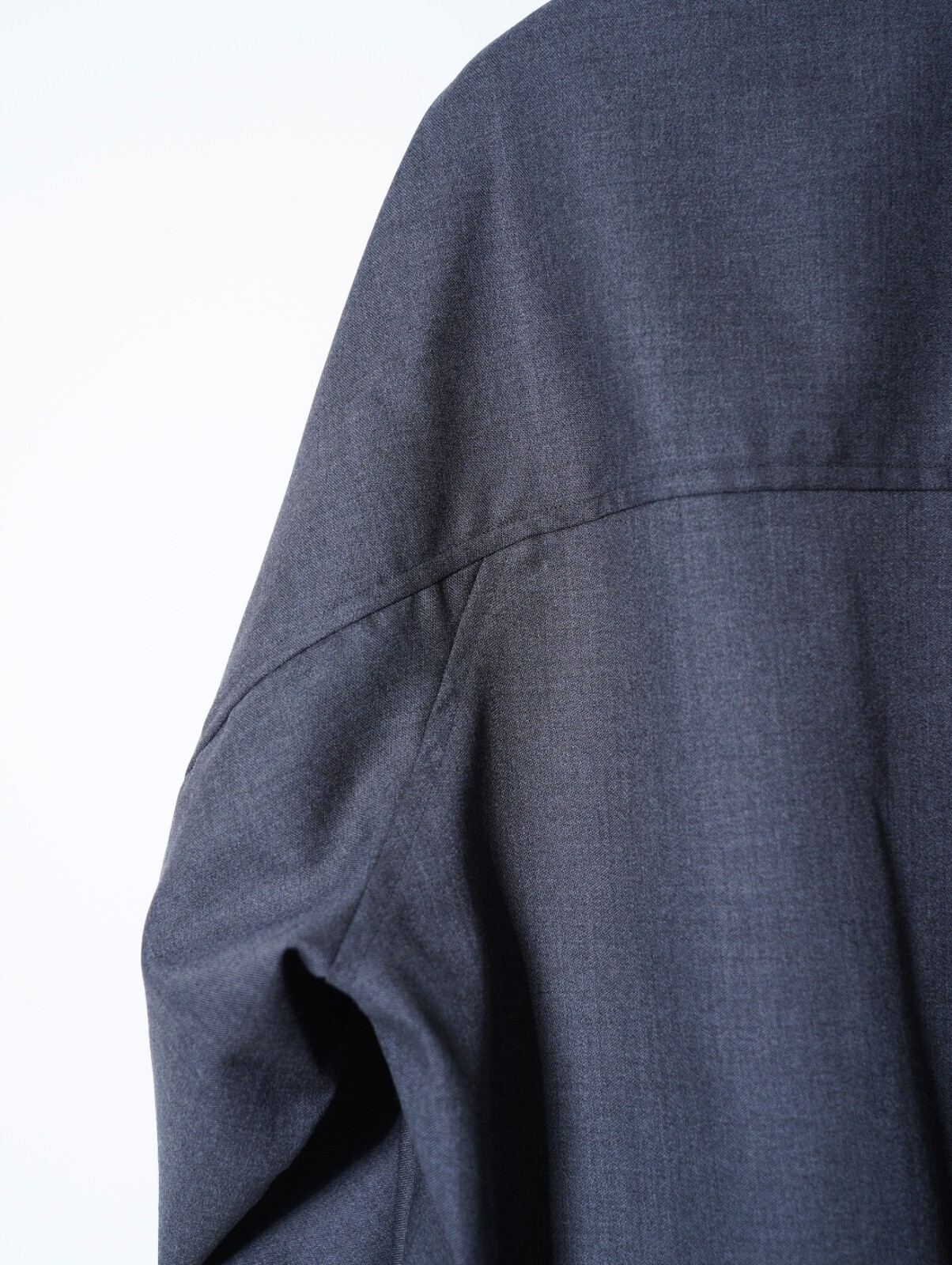 nonnotte MENS Draping Big Yoke Raglan Drizzler Jacket IMAGE6
