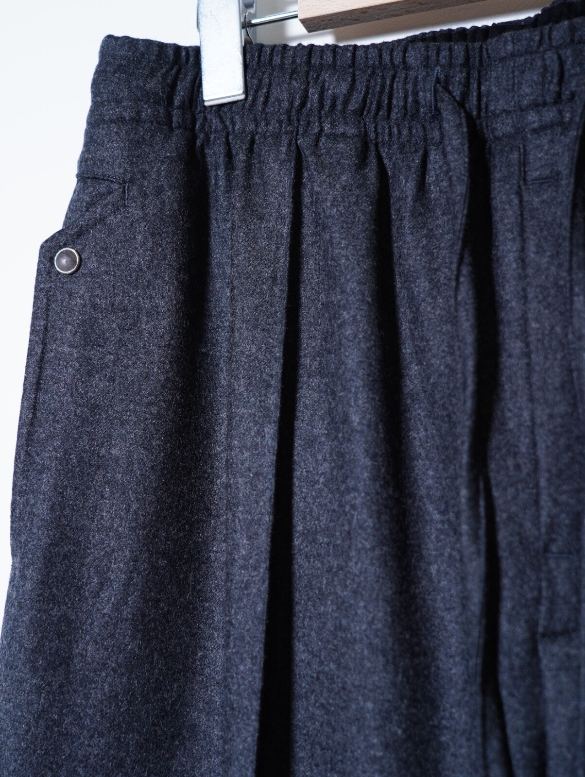 SARTO MENS WOOL CASHMERE FLANNEL EFFORTLESS TROUSERS IMAGE4