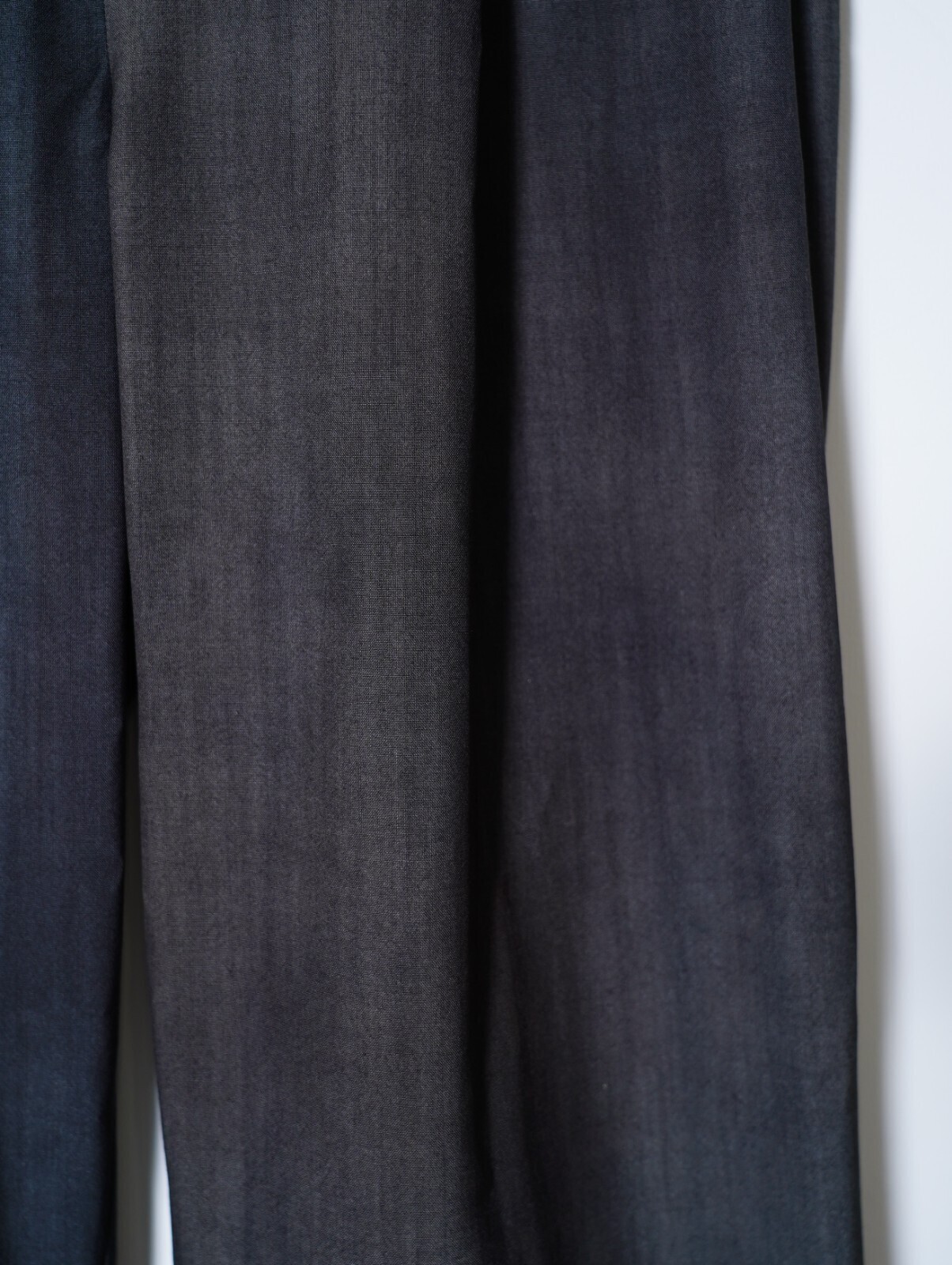 saby MENS TWO TUCK TROUSERS - Bishu Japan Flow dyeing FAB -  IMAGE8