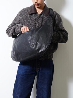 YOKE 여성 & 남성 Carf Leather Shoulder Bag Large 이미지9