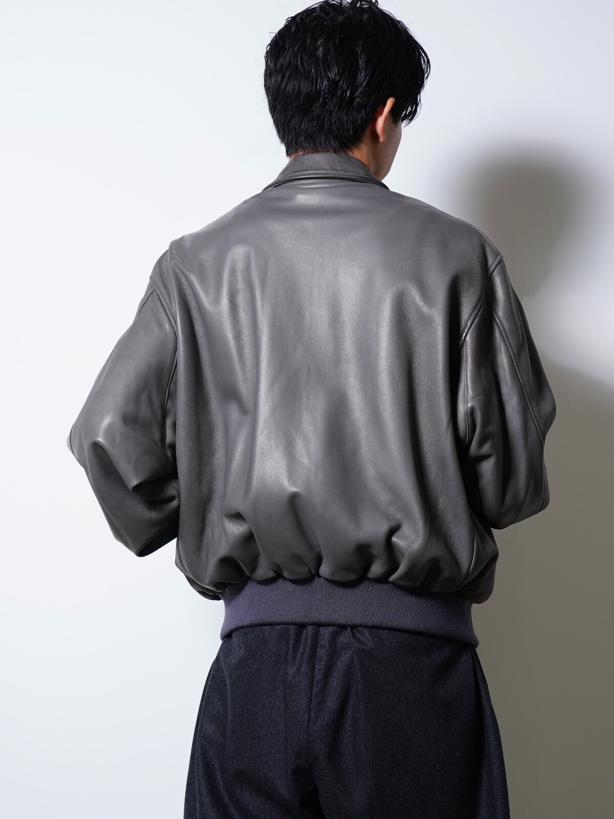 YOKE 남성 Lamb Leather Bomber Jacket 이미지17