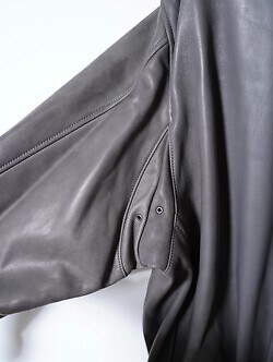 YOKE 남성 Lamb Leather Bomber Jacket 이미지10
