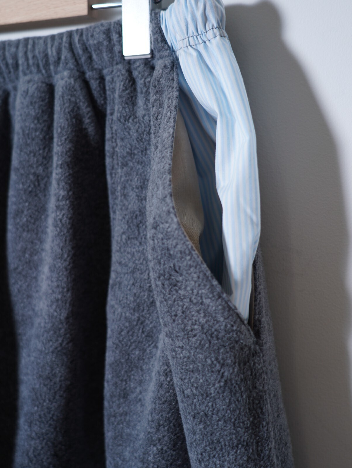 Abelia Edoward Goucha MENS LT PANTS Fleece  IMAGE17
