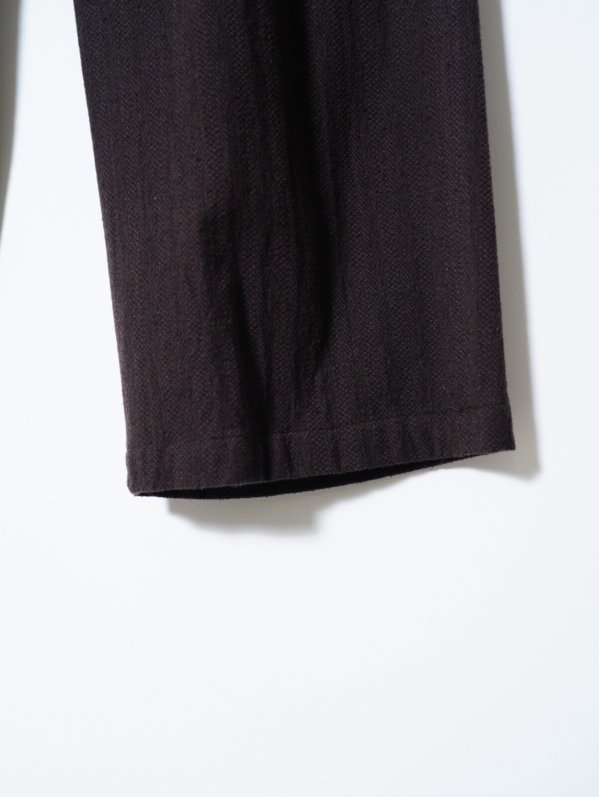 ULTERIOR 남성 WASHED W/S HERRINGBONE DRAWSTRING WIDE PANTS 이미지6