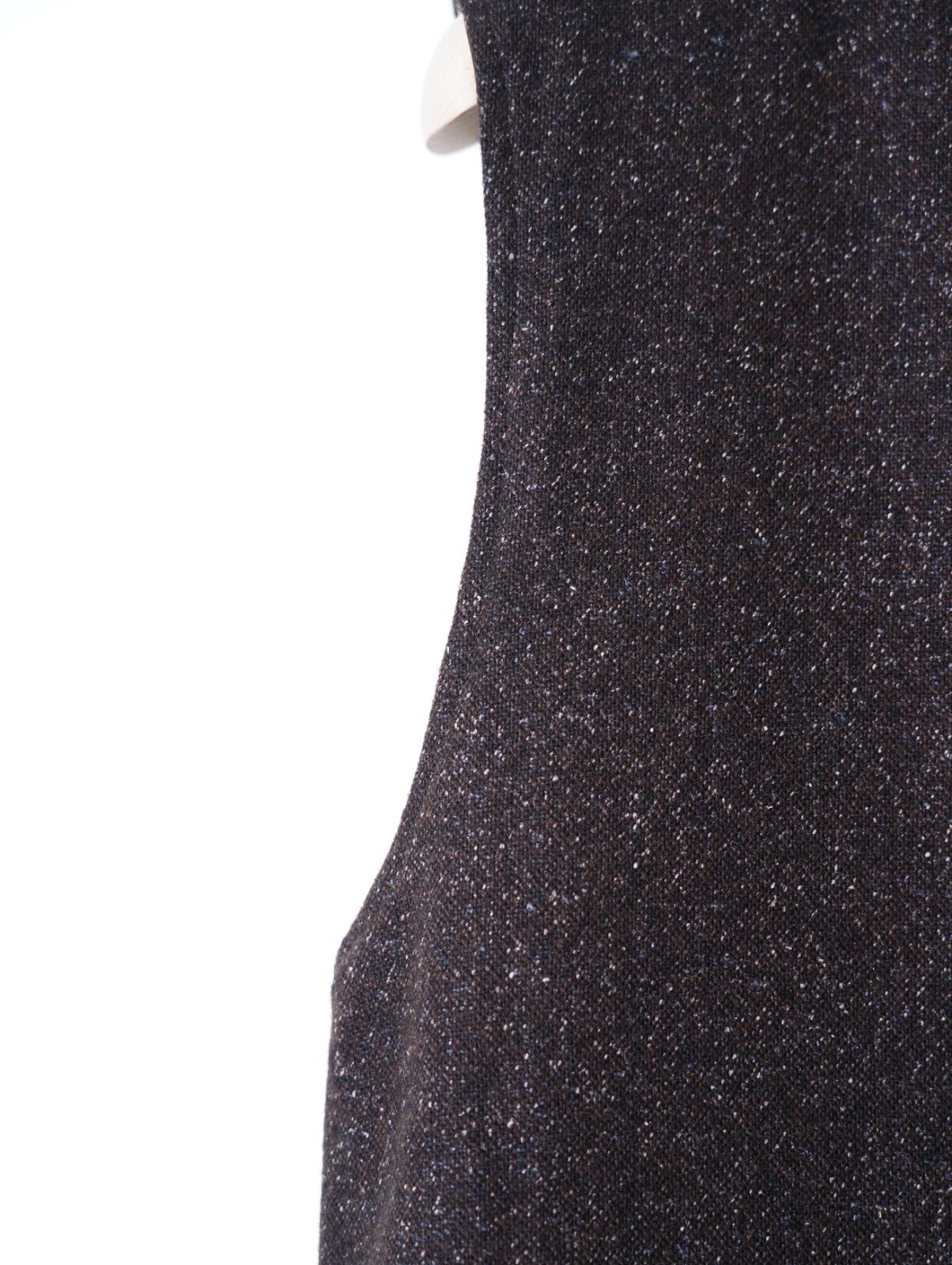 BISOWN WOMENS & MENS EX.) Lamb Leather / Wool Silk Reversible Vest IMAGE24