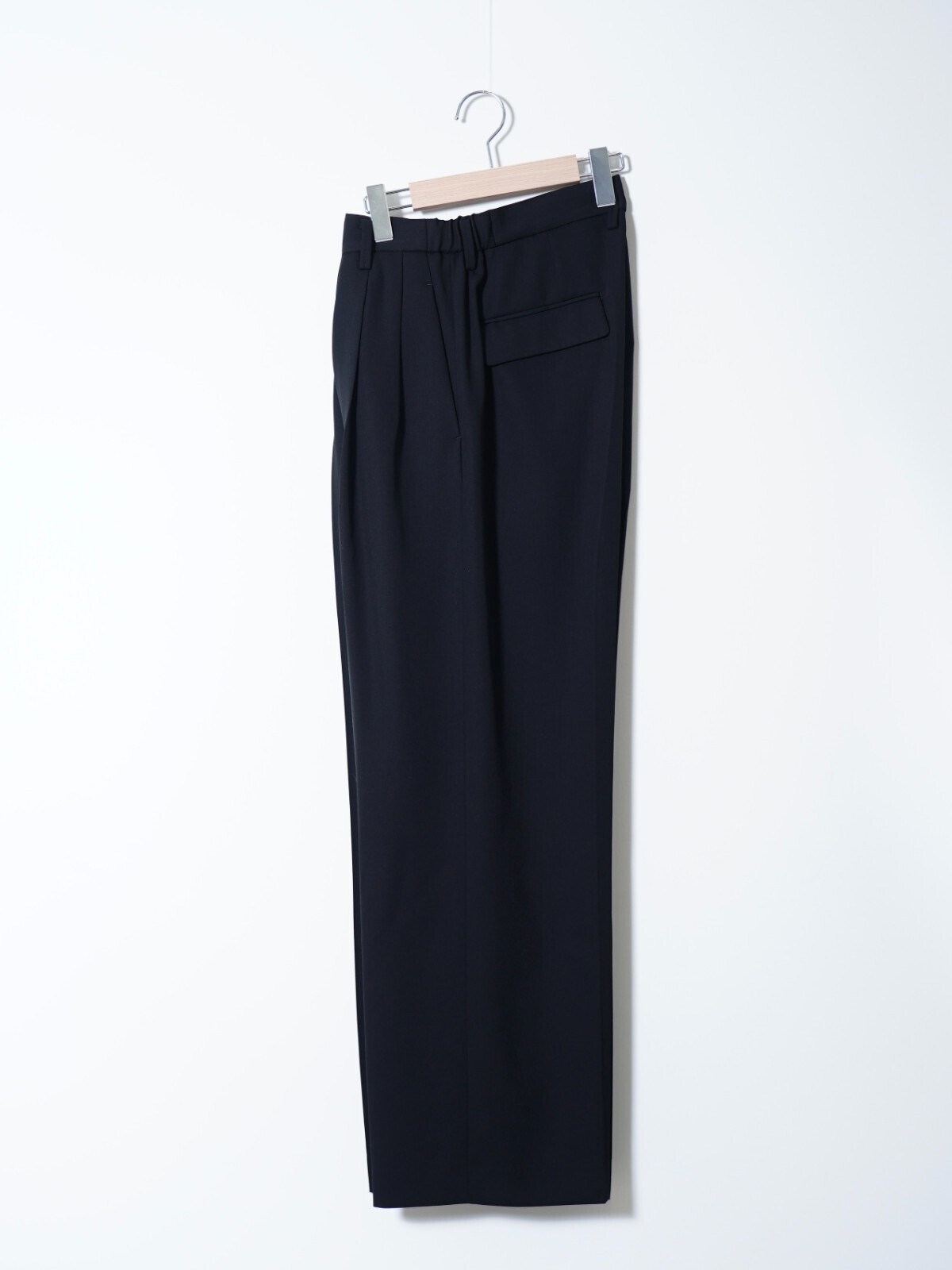IRENISA 남성 TWO-TUCKS WIDE TROUSERS 이미지3