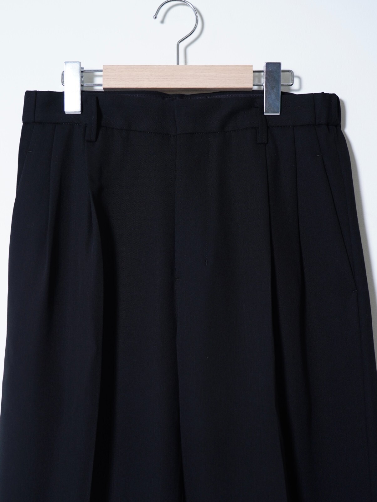 IRENISA 남성 TWO-TUCKS WIDE TROUSERS 이미지4