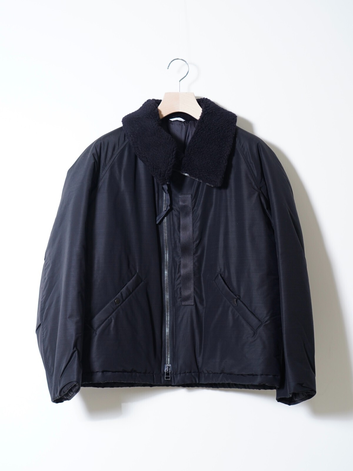 Product Twelve 남성 Light Wool Nylon Puffer Jacket 이미지7