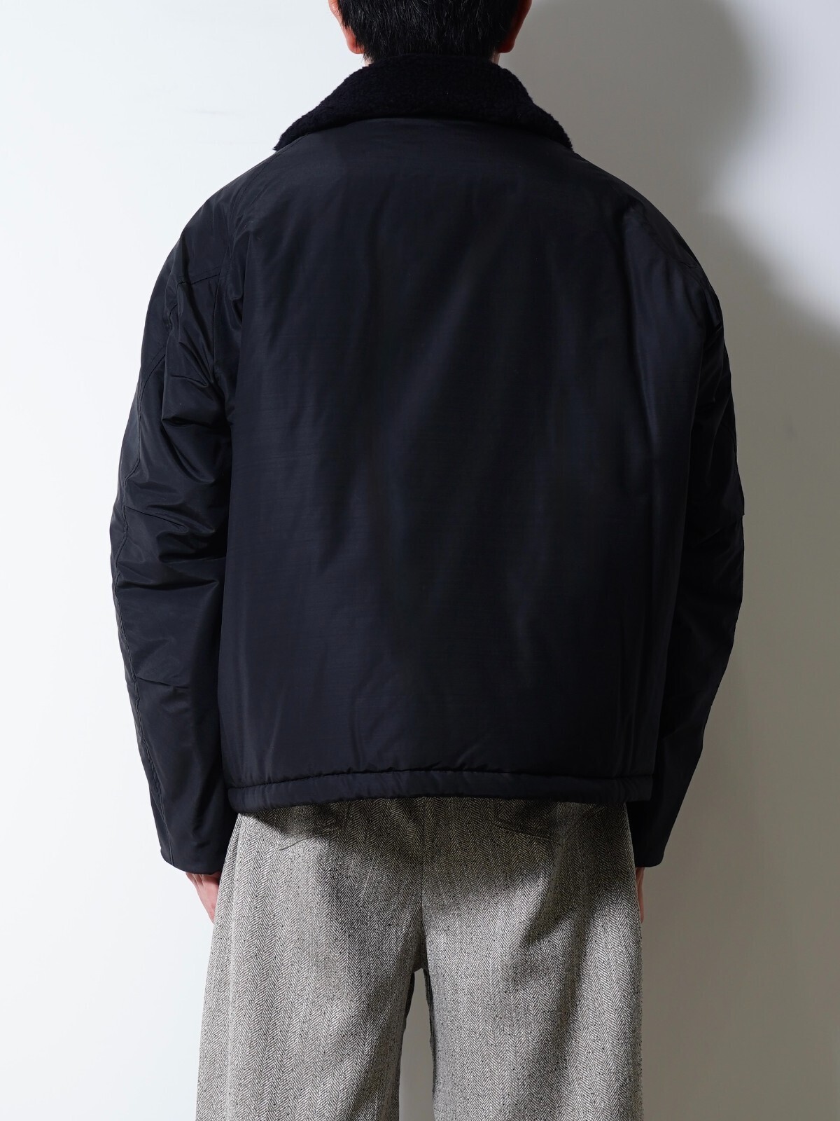 Product Twelve 남성 Light Wool Nylon Puffer Jacket 이미지3