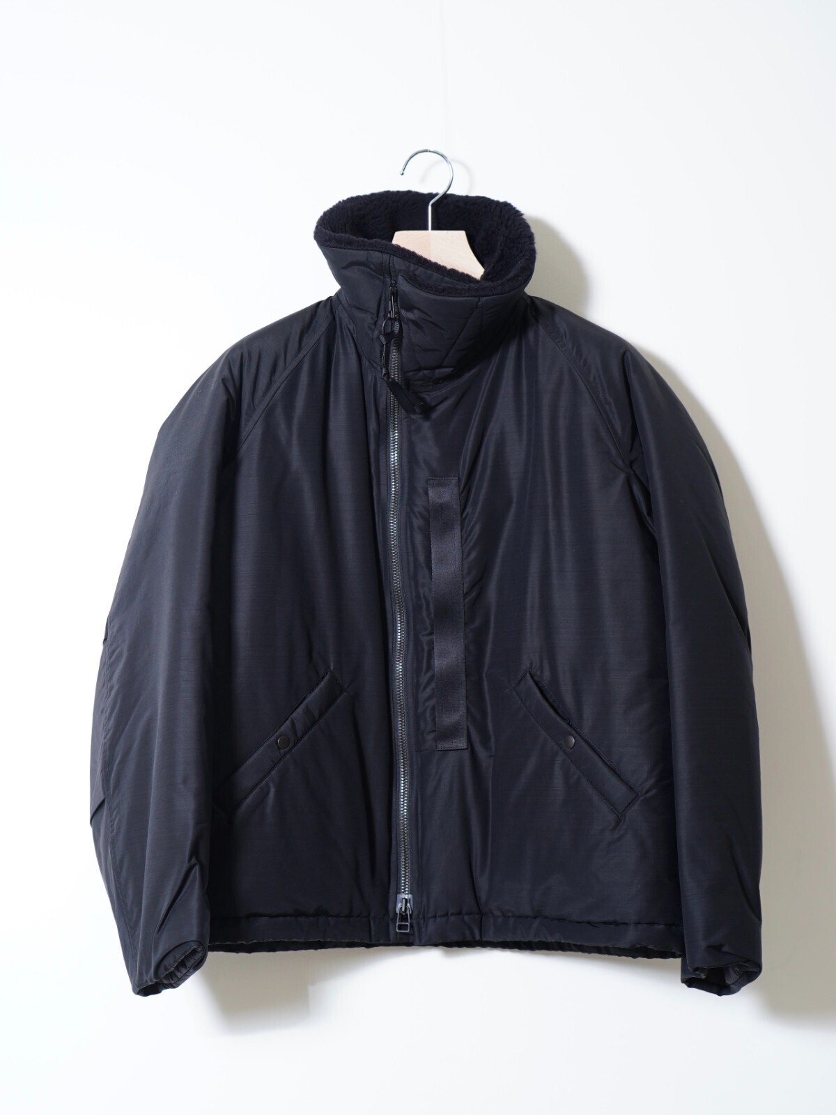 Product Twelve 남성 Light Wool Nylon Puffer Jacket 이미지8