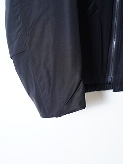 Product Twelve 남성 Light Wool Nylon Puffer Jacket 이미지16