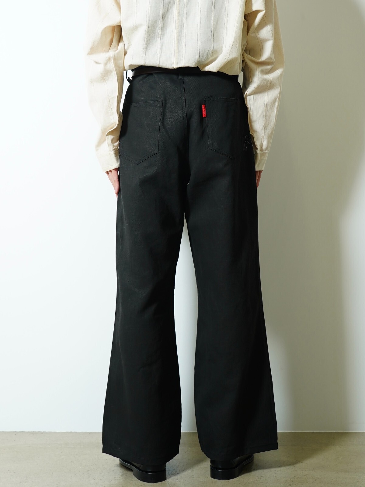 YUTASETOGAWA 남성 5 POCKET TROUSERS - PIGMENT LINEN 이미지3