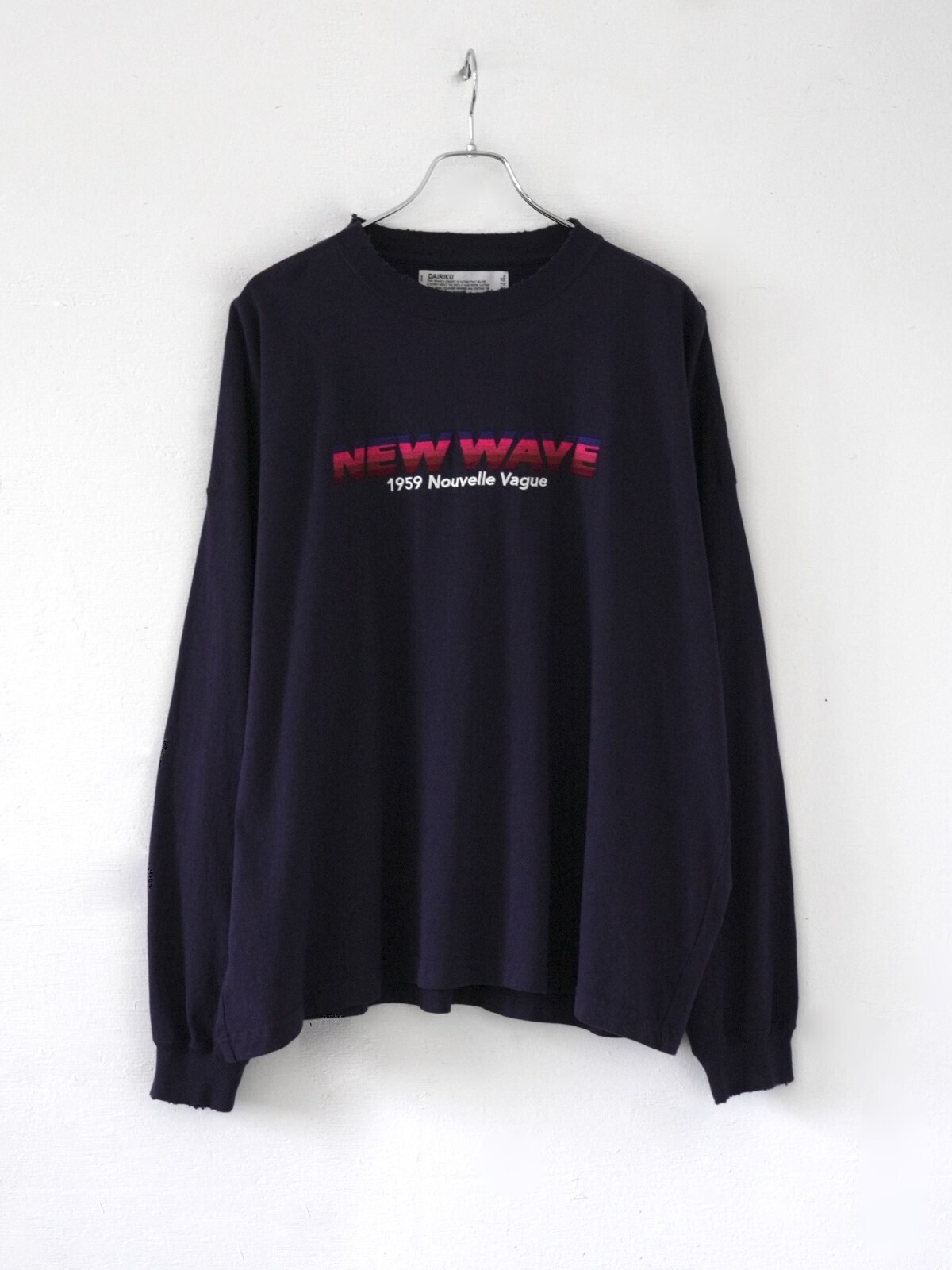 ダイリク レディース & メンズ "NEW WAVE" Tシャツ 写真1