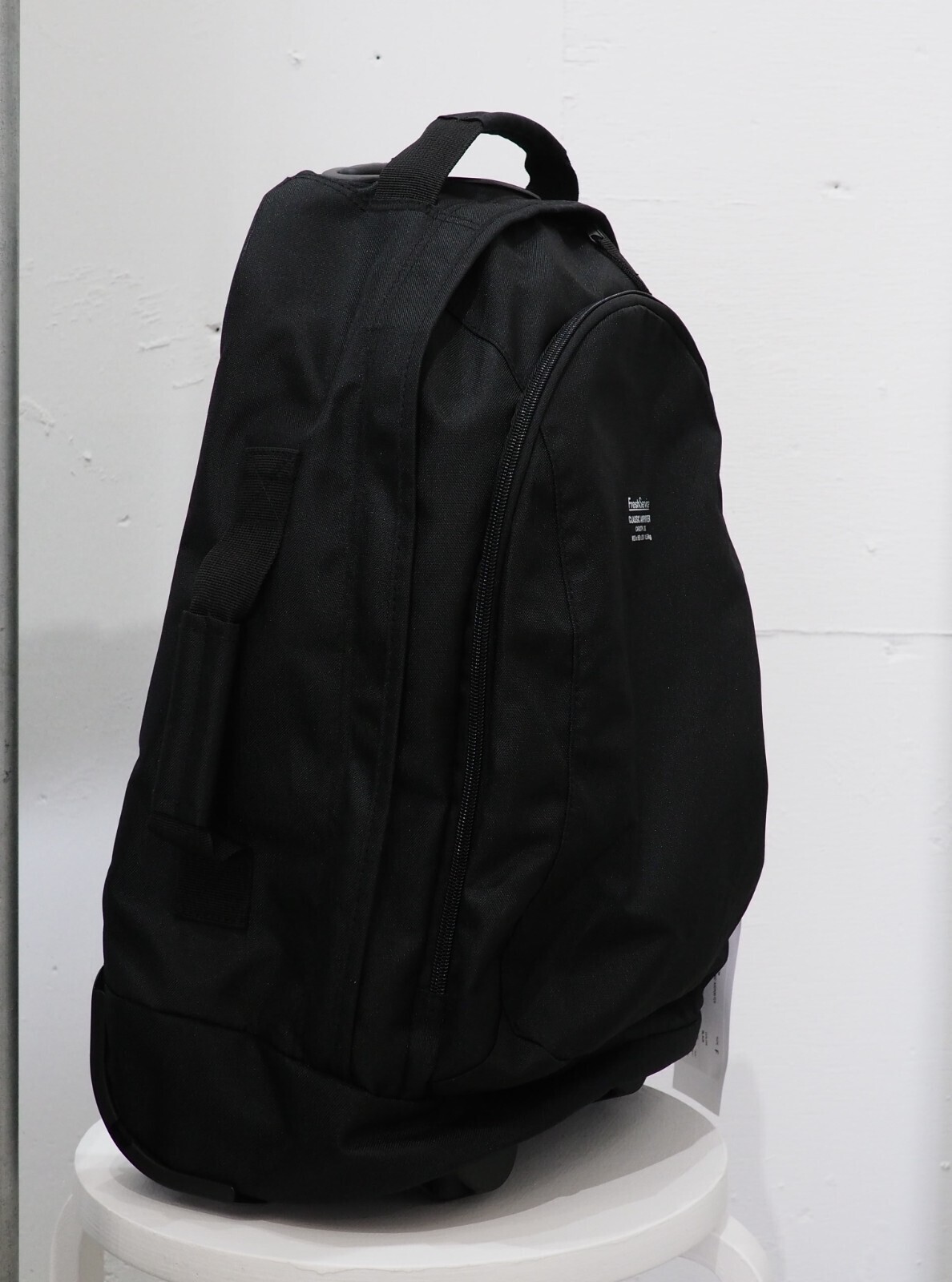 FreshService WOMENS & MENS CLASSIC AIRPORTER IMAGE9