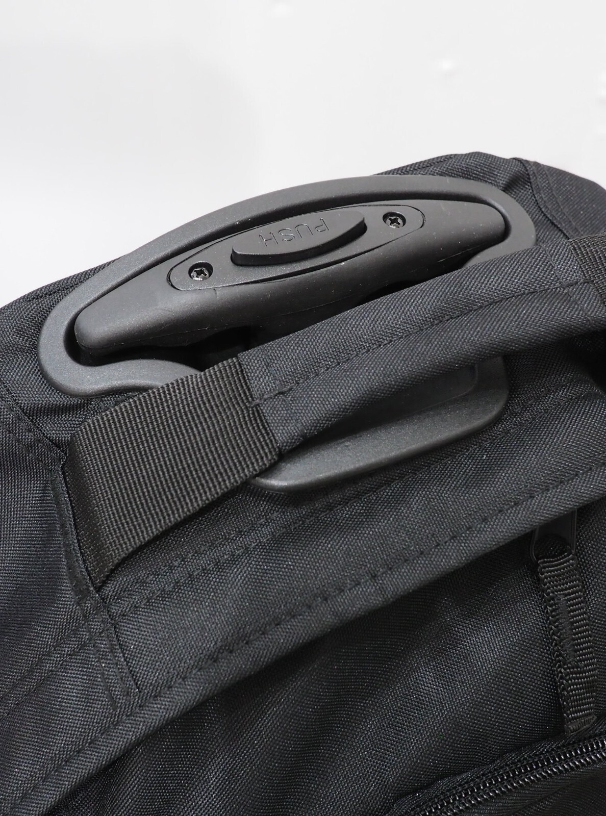 FreshService WOMENS & MENS CLASSIC AIRPORTER IMAGE10