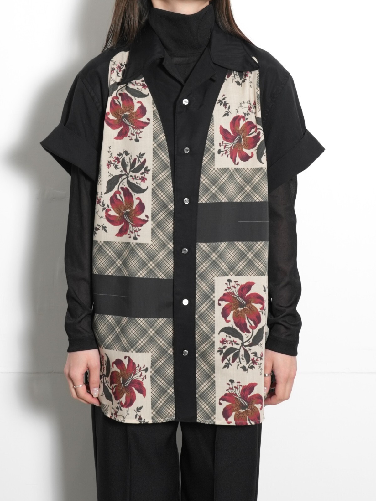 mister it. WOMENS & MENS Michelle (23SS) IMAGE3