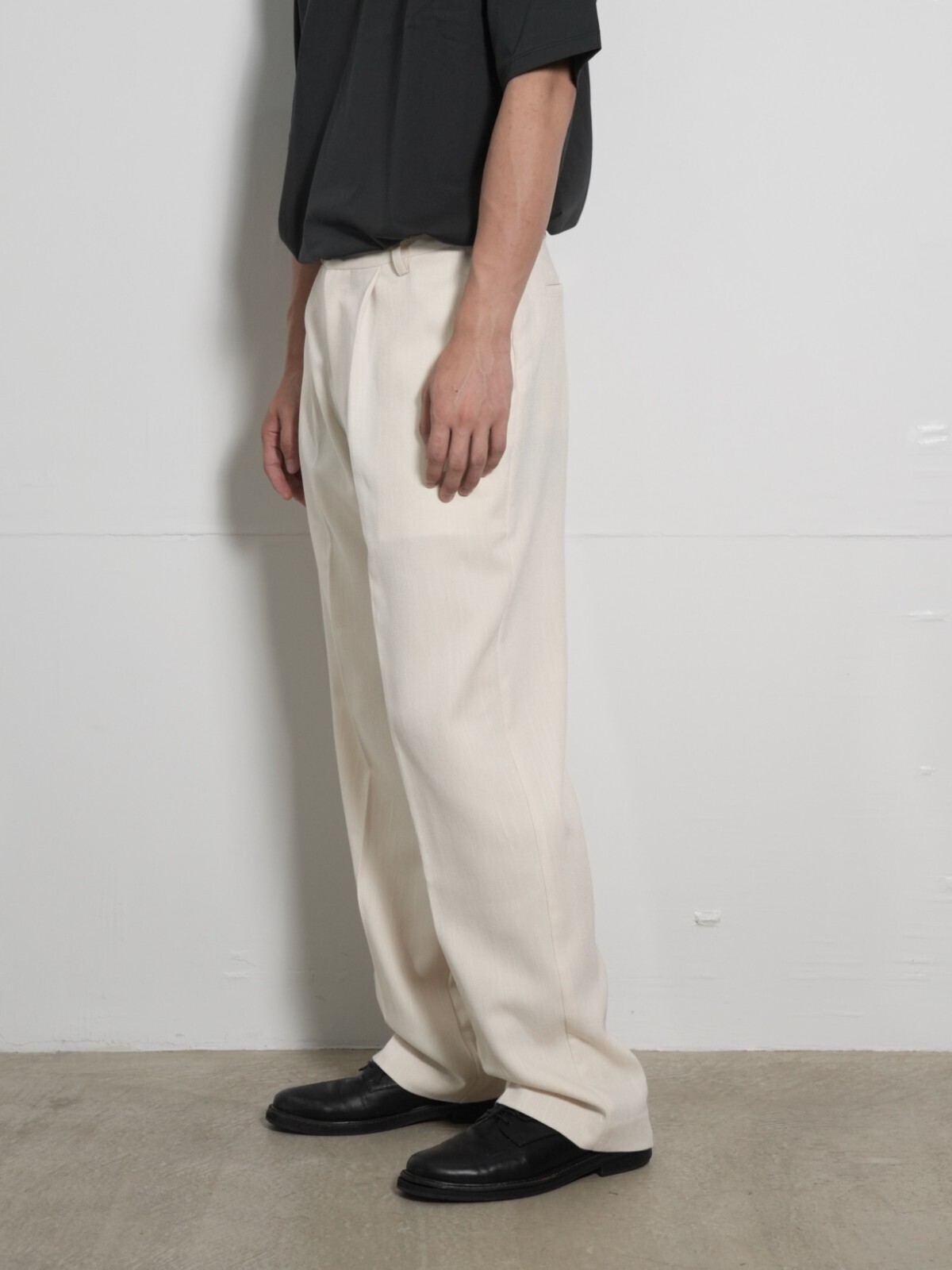 FUJI MENS Chino One Tuck Slacks  IMAGE5