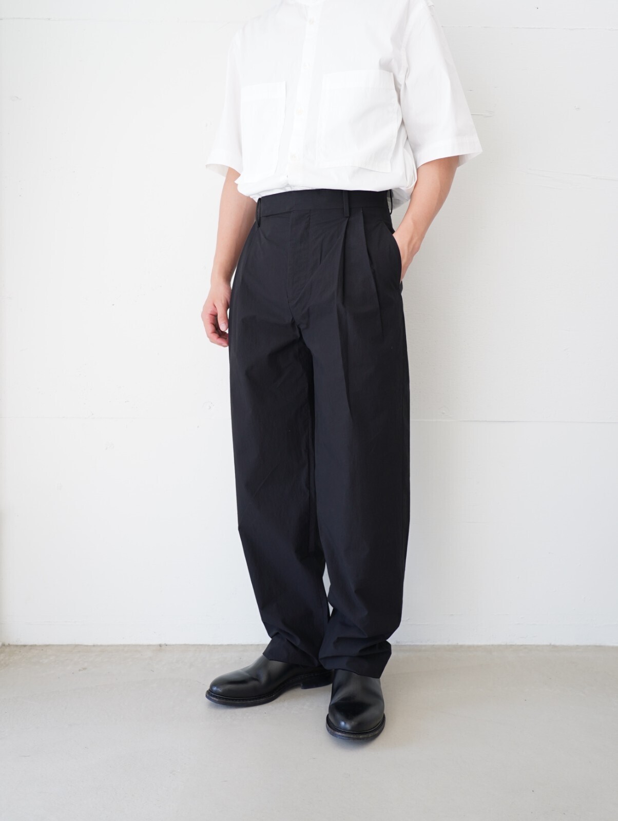 :colon MENS 2out-Pleats Slacks -Cotton Typewriter- IMAGE4