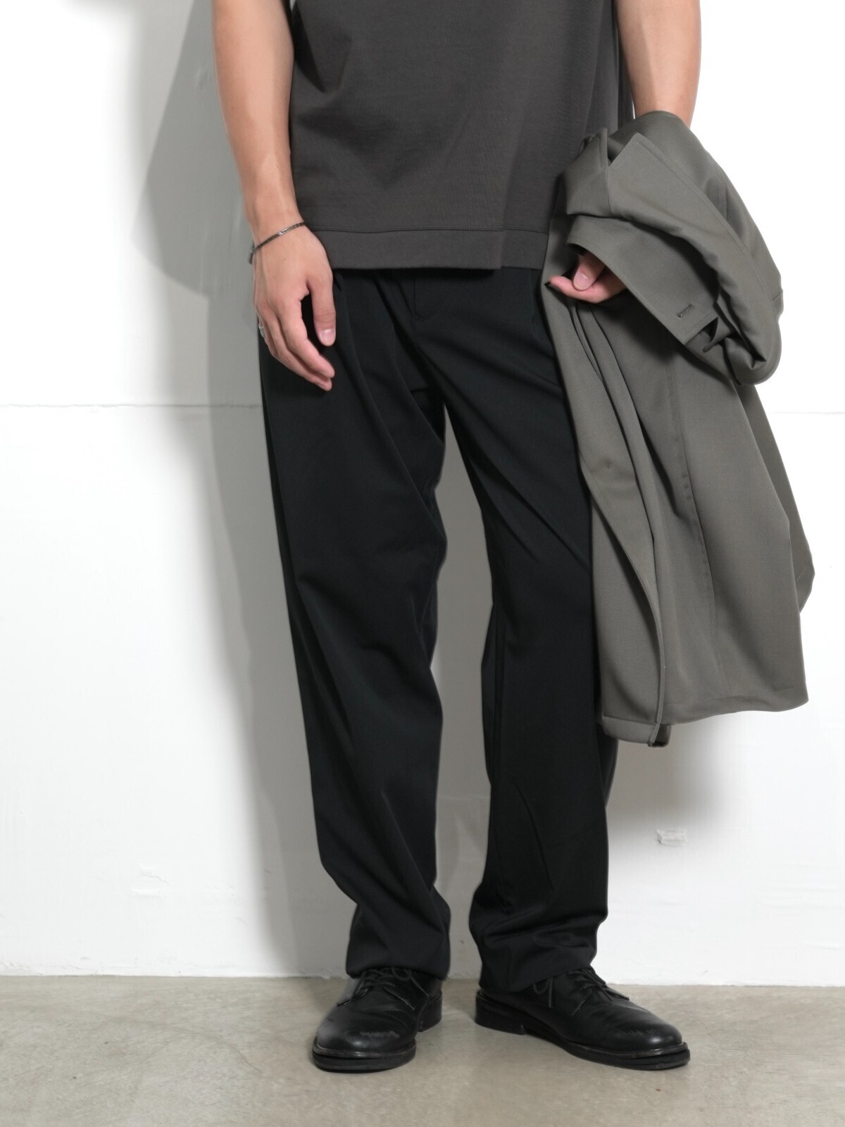 :colon MENS 1out-Pleats Slacks -Stretch Jersey- IMAGE14