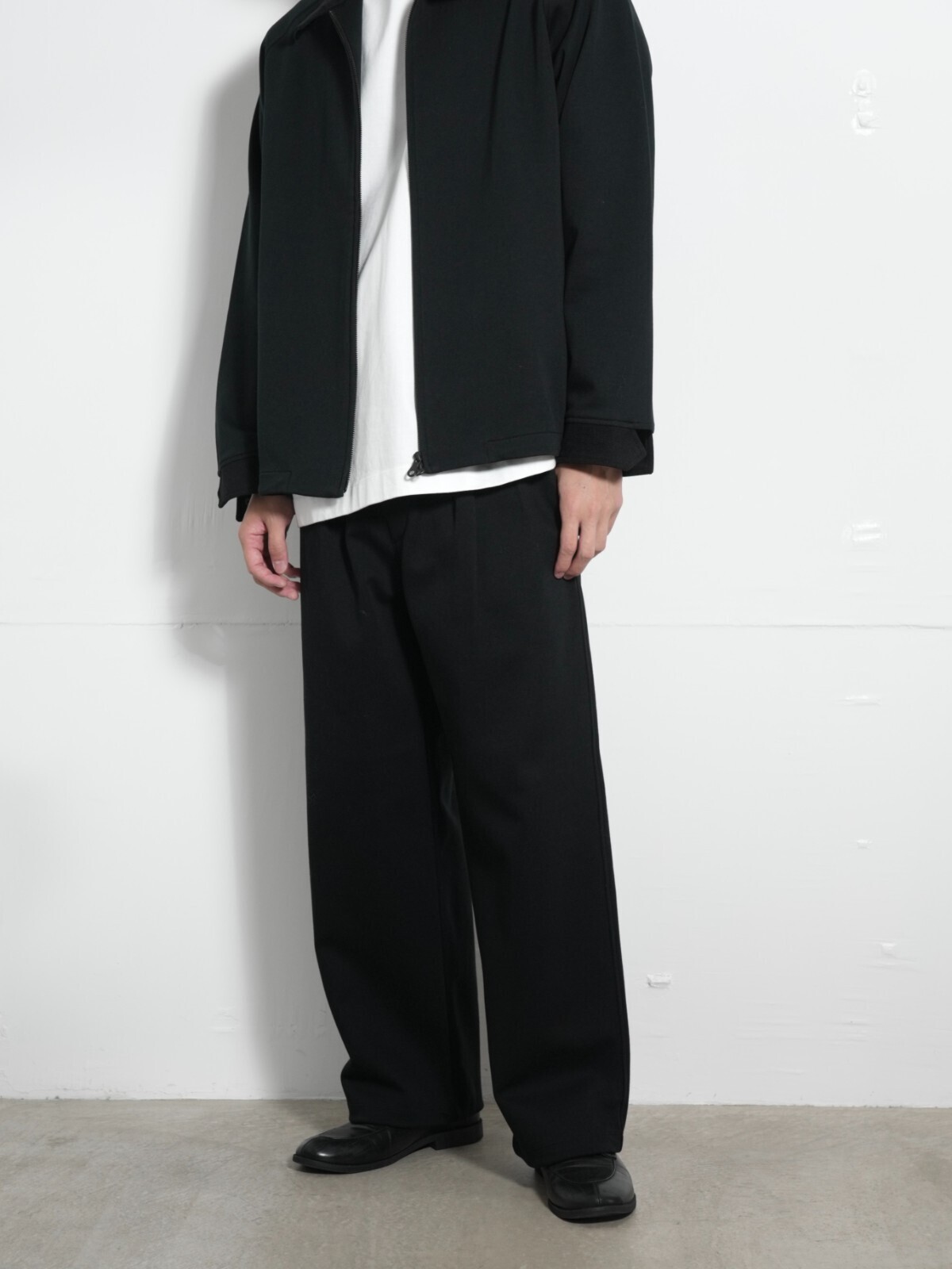 CURLY&Co. WOMENS & MENS STRAIGHT SILHOUETTE TAB PANTS -solid-  IMAGE5