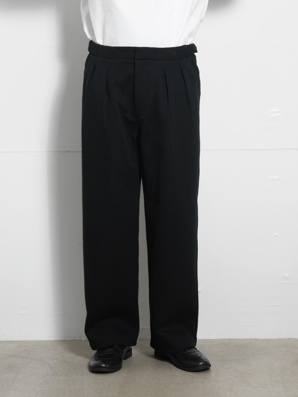 カーリー レディース & メンズ ストレートシルエット タブパンツ 画像1