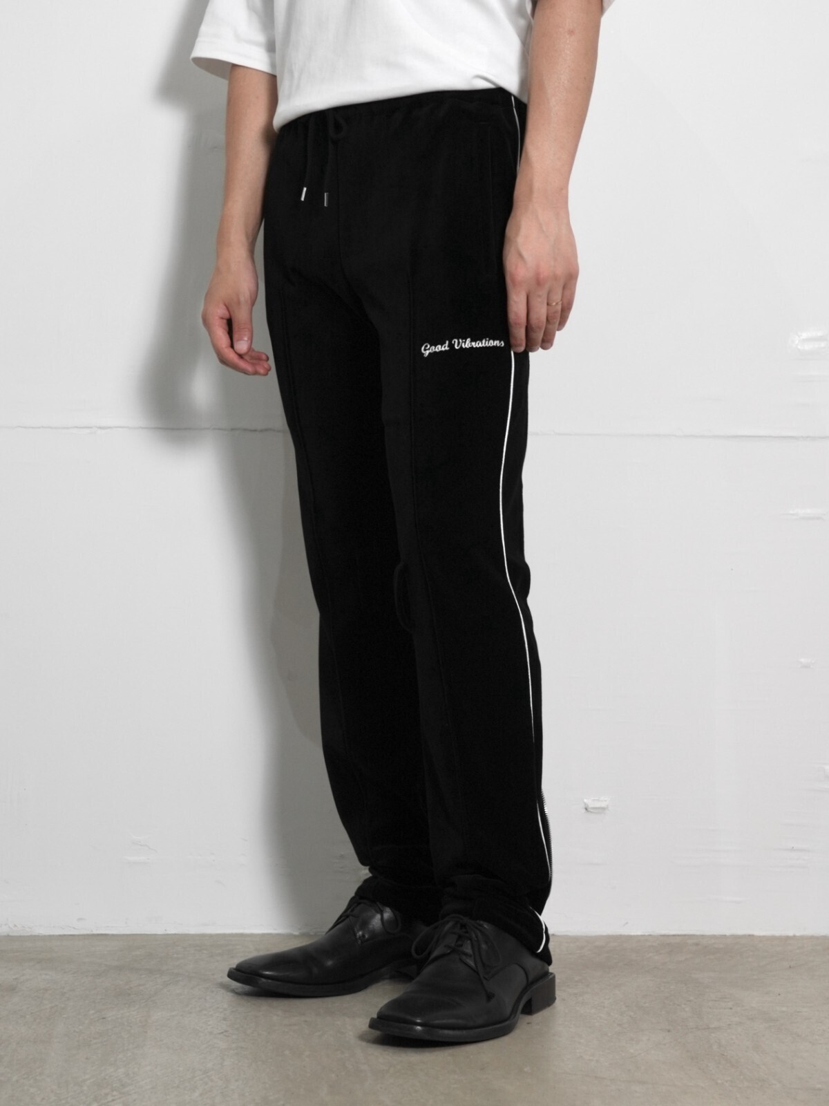 dairiku ベロアパンツ 23aw ベロアトラックパンツ - ダイリク メンズ｜公式通販サイト