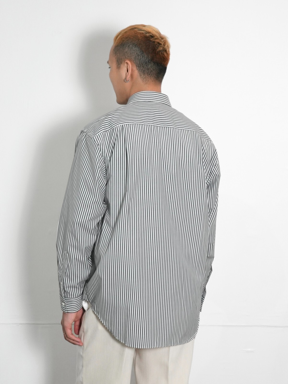 FUJI 女士 & 男士 Composed Stripe Shirt  图片12