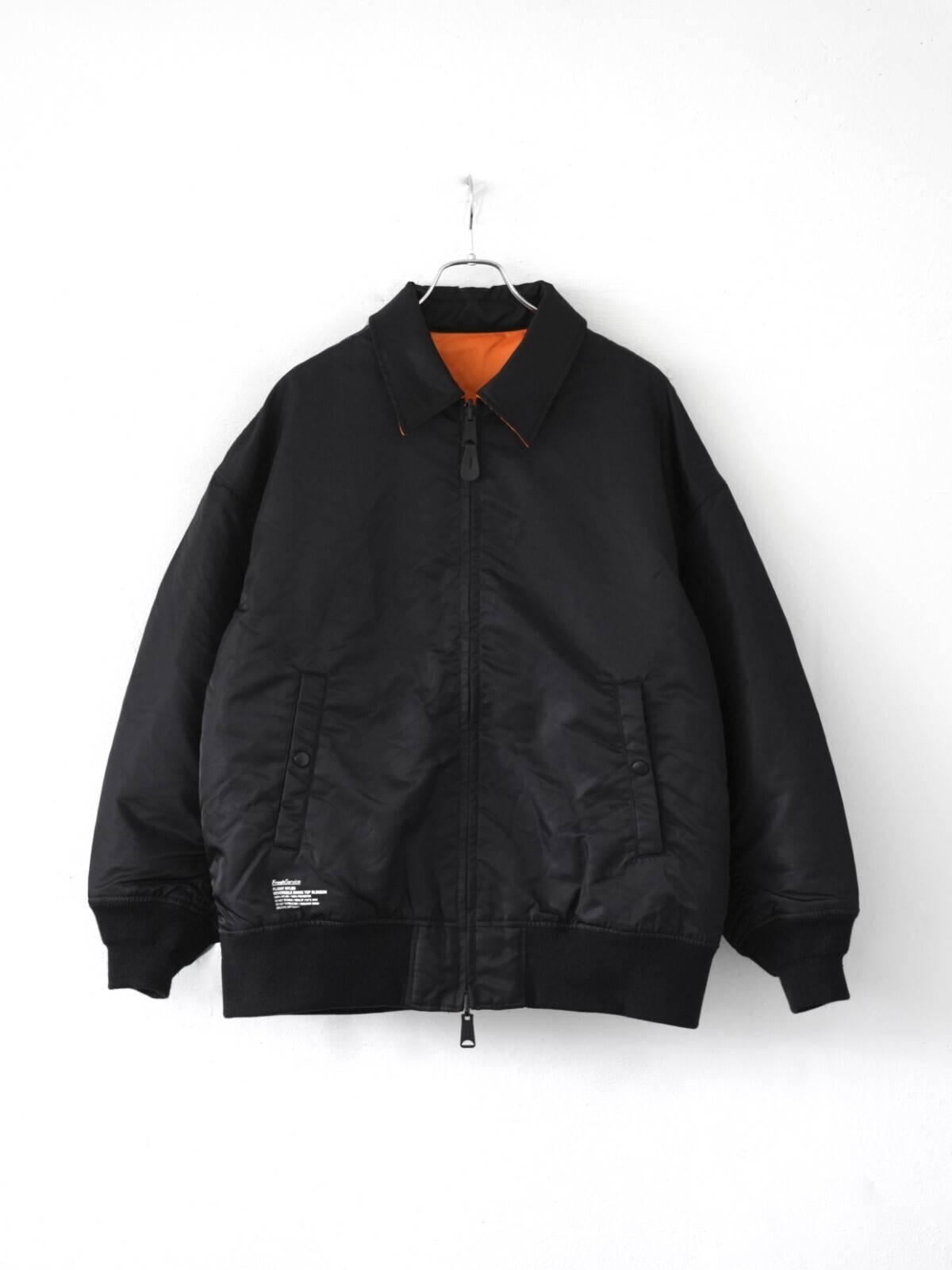 LEGENDA ブルゾンShiny Nylon SwitchingBlouson