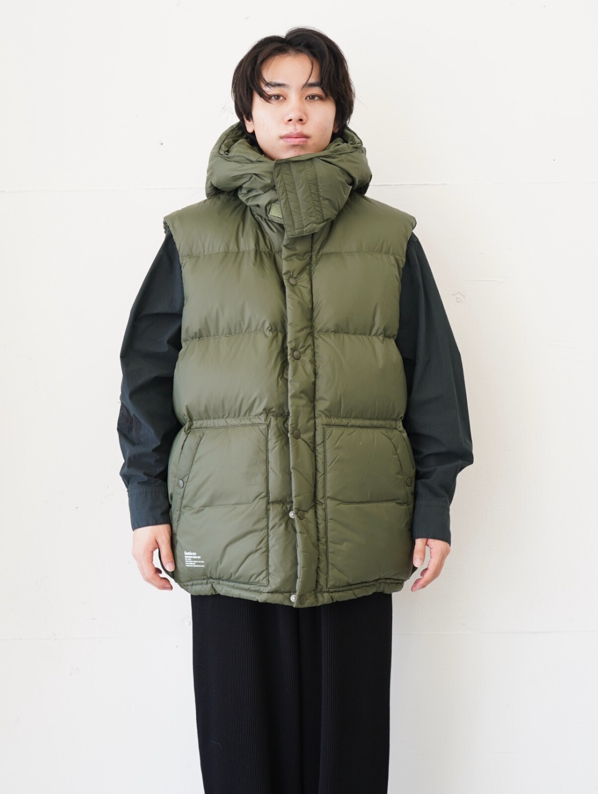 フレッシュサービス メンズ コーポレート ダウンベスト 画像15