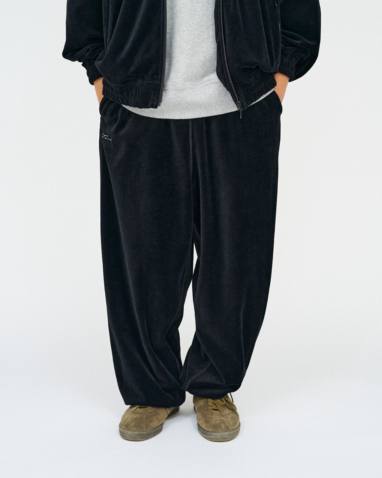 VELOUR JERSEY PANTS (23AW) - FreshService 男士｜官方网站- REROPE